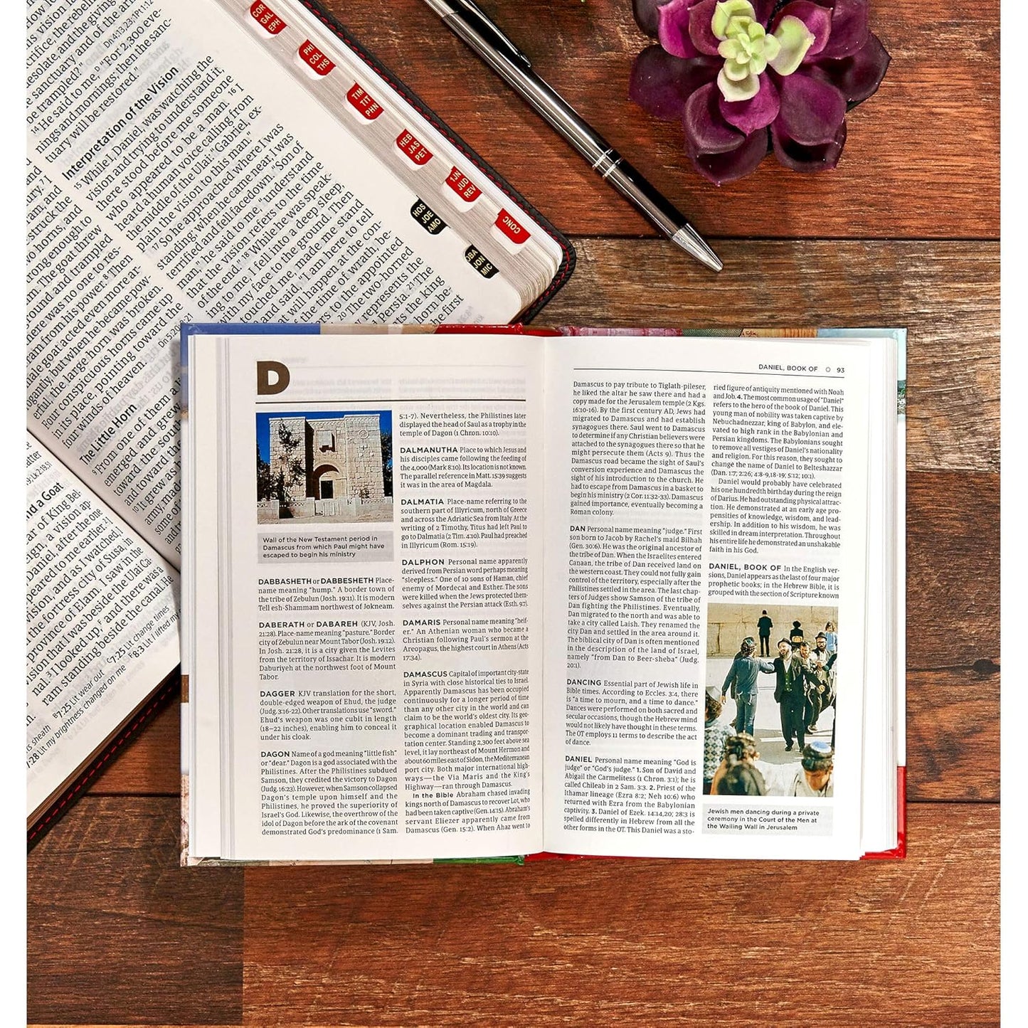 Ultimate Bible Dictionary